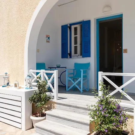 Paros Romantic Retreats-a Step Away From The Beach Mini-hôtel Ambelas