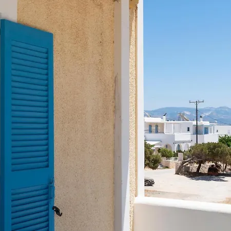 Paros Romantic Retreats-a Step Away From The Beach Ampelas
