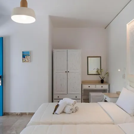 Paros Romantic Retreats-a Step Away From The Beach Gasthof