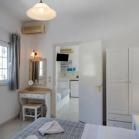 Paros Romantic Retreats-a Step Away From The Beach Gasthof